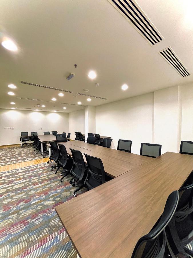 Alsahwa Hotel Seeb Eksteriør billede