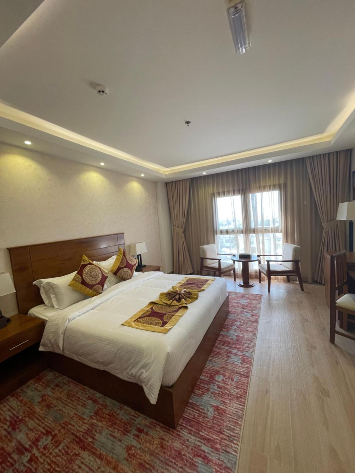 Alsahwa Hotel Seeb Eksteriør billede
